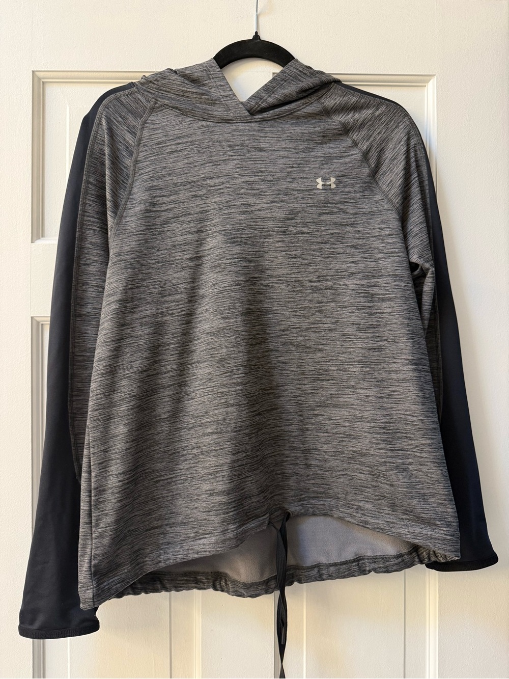 Under Armour ColdGear Gray Black Performance Hoodie Women’s M Loose Fit